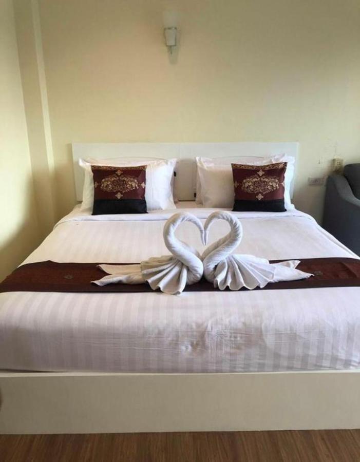 Db Residence Patong Luaran gambar