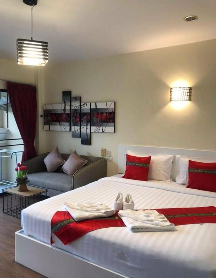 Db Residence Patong Luaran gambar