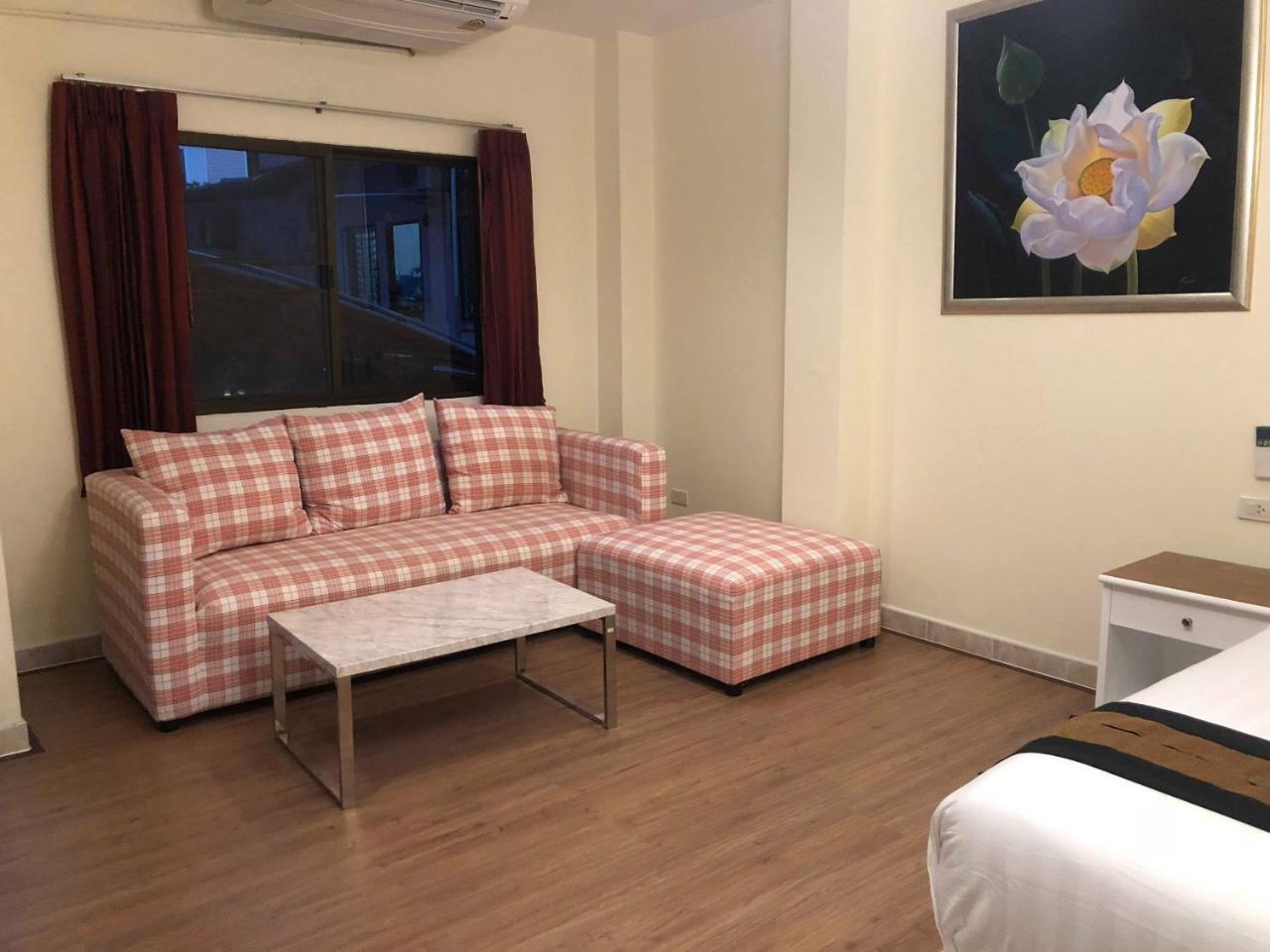 Db Residence Patong Luaran gambar