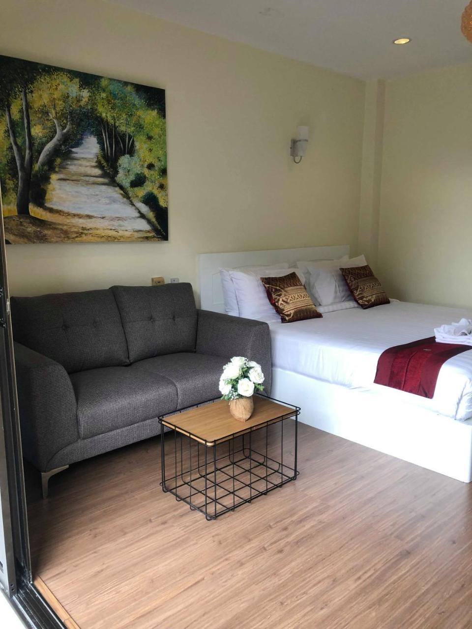 Db Residence Patong Luaran gambar