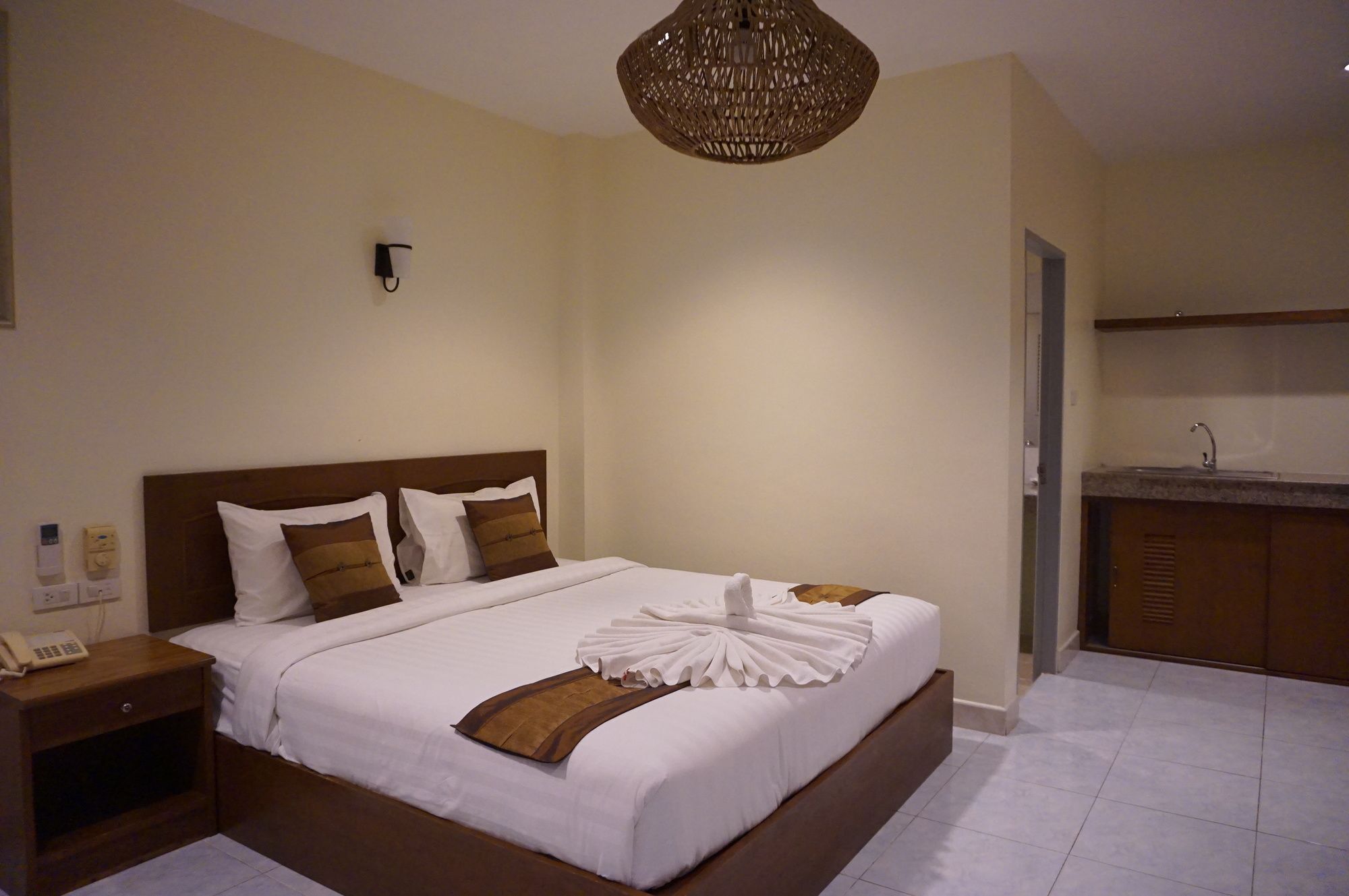Db Residence Patong Luaran gambar